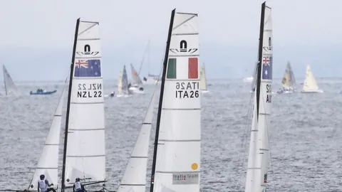 “新赛季中超实施AB名单制，B队球员可同时征战中超与U21联赛——马德兴揭秘”